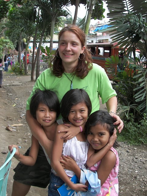 Why I Paid to Volunteer in the Philippines