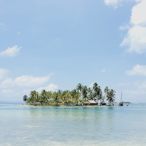 Seasickness and Splendor: Sailing from Panama to Colombia