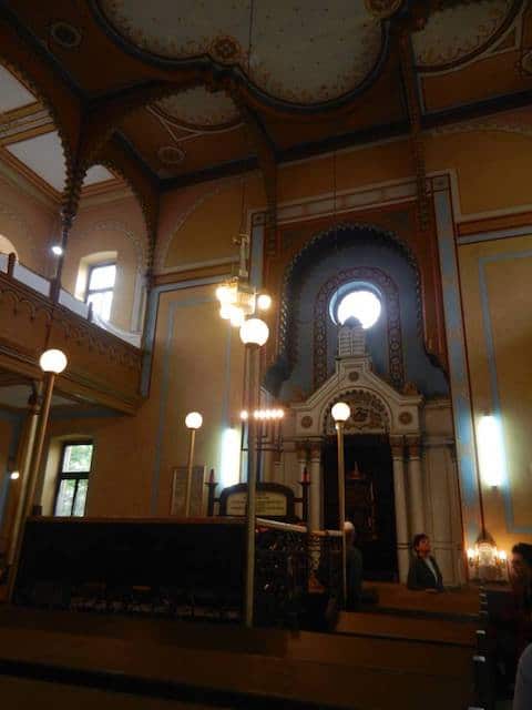For Samantha, a visit to a synagogue in Romania brought the country's Jewish history to life.