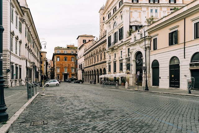 Transportation in Rome: A Battle between Modernity and Ancient Times