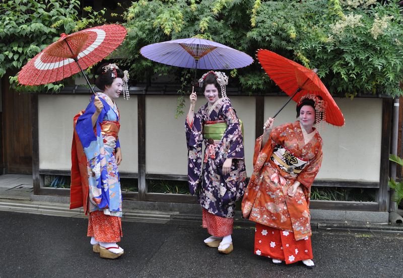 Becoming Geishas: A Japanese Makeover