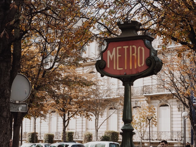 13 Helpful Tips for Navigating the Paris Metro