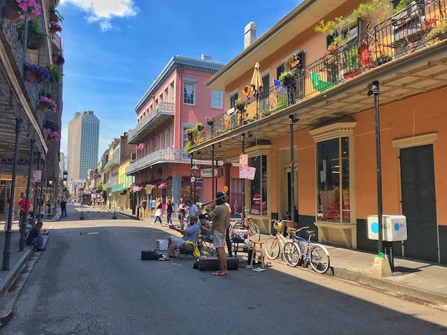 More than Just a Bar Crawl: Things to Do in New Orleans
