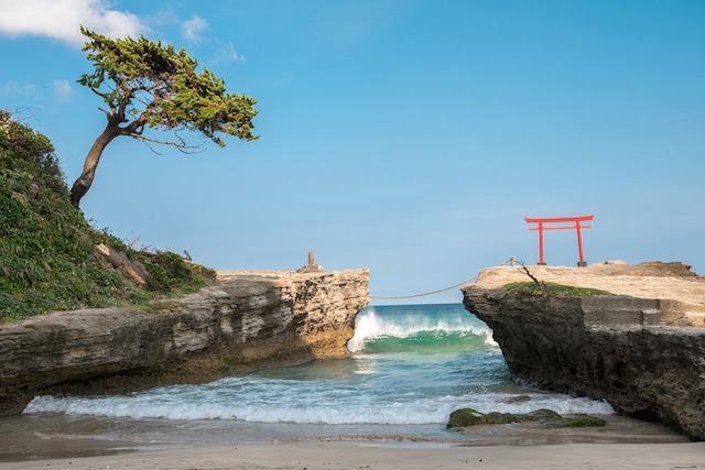 6 Stunning Japanese Beaches You Won’t Want to Miss