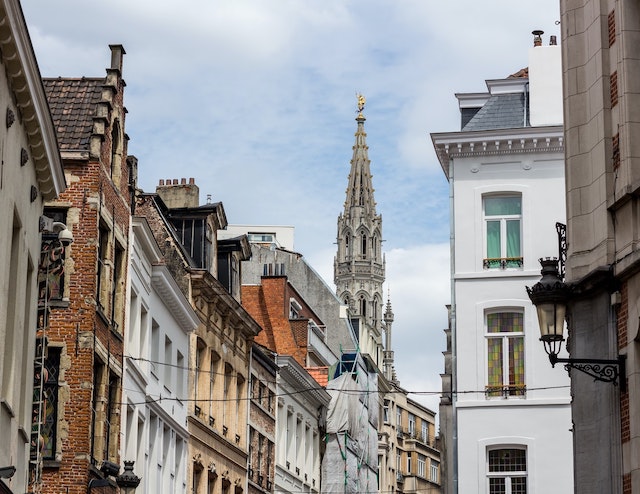 Living in Brussels: The Real Deal with Jessica van Dop DeJesus.