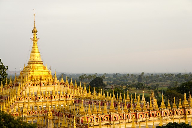 Solo in Myanmar for 48 Hours