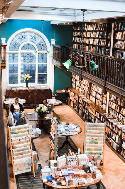 Best Independent Book Stores in Paris