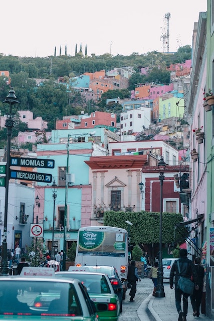 Driving in Mexico: A Metaphor for Mexico