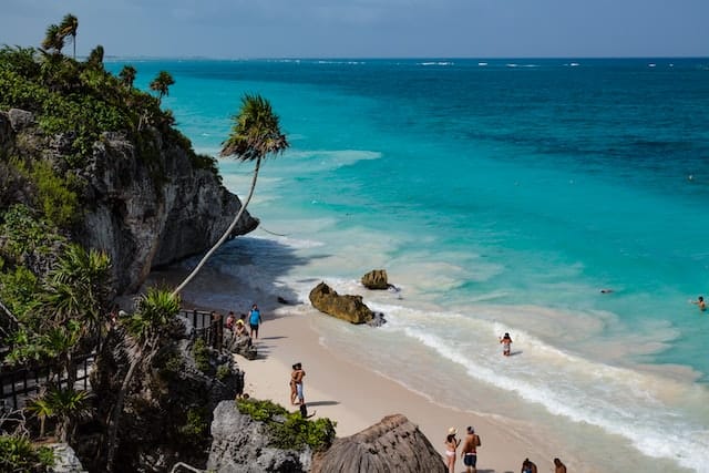 Discovering Beachfront Couples’ Resorts in Mexico